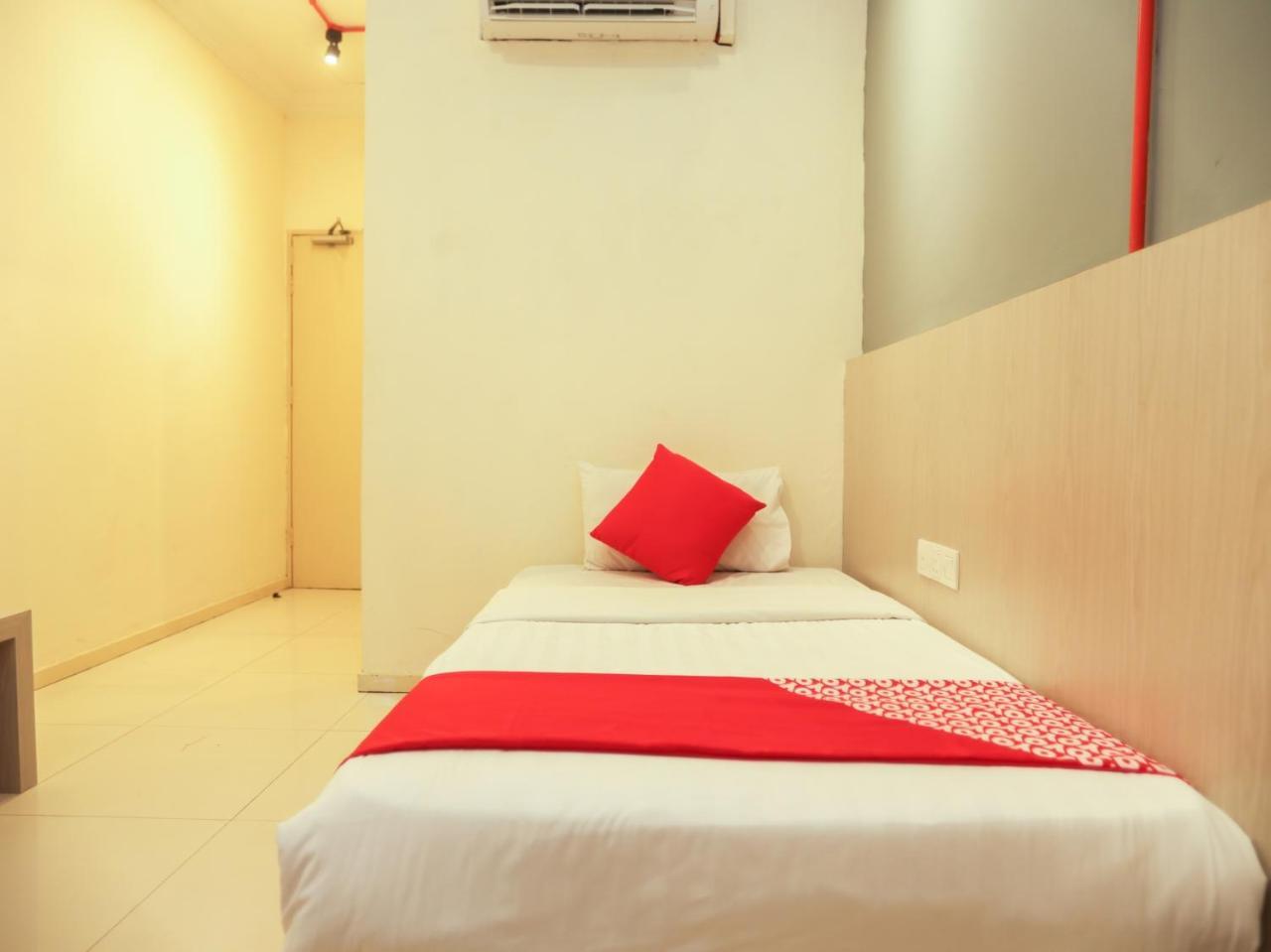 Oyo 727 Hotel Rafflesia Kota Kinabalu Extérieur photo